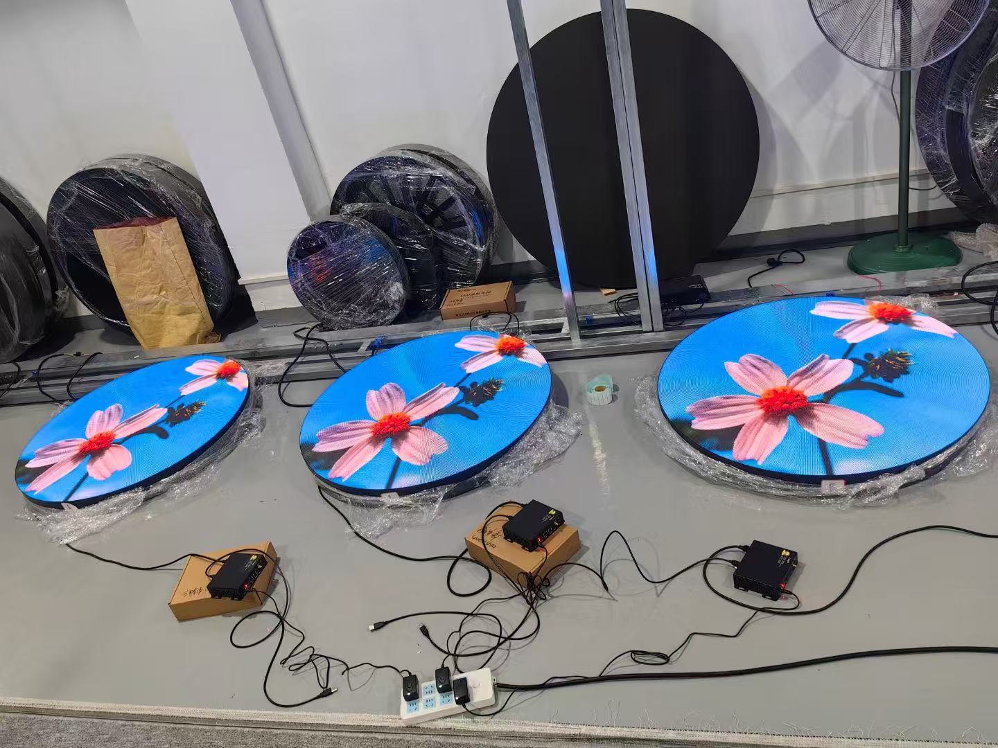 P2.5 Indoor Round LED Display Single Face Circle Logo LED Sign