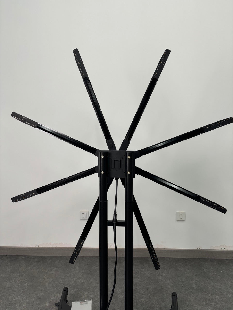 Free Shipping (150M) 150cm 3D Hologram Fan High Brightness Remote Control 8 Blades 3Display LEDs Advertising Display