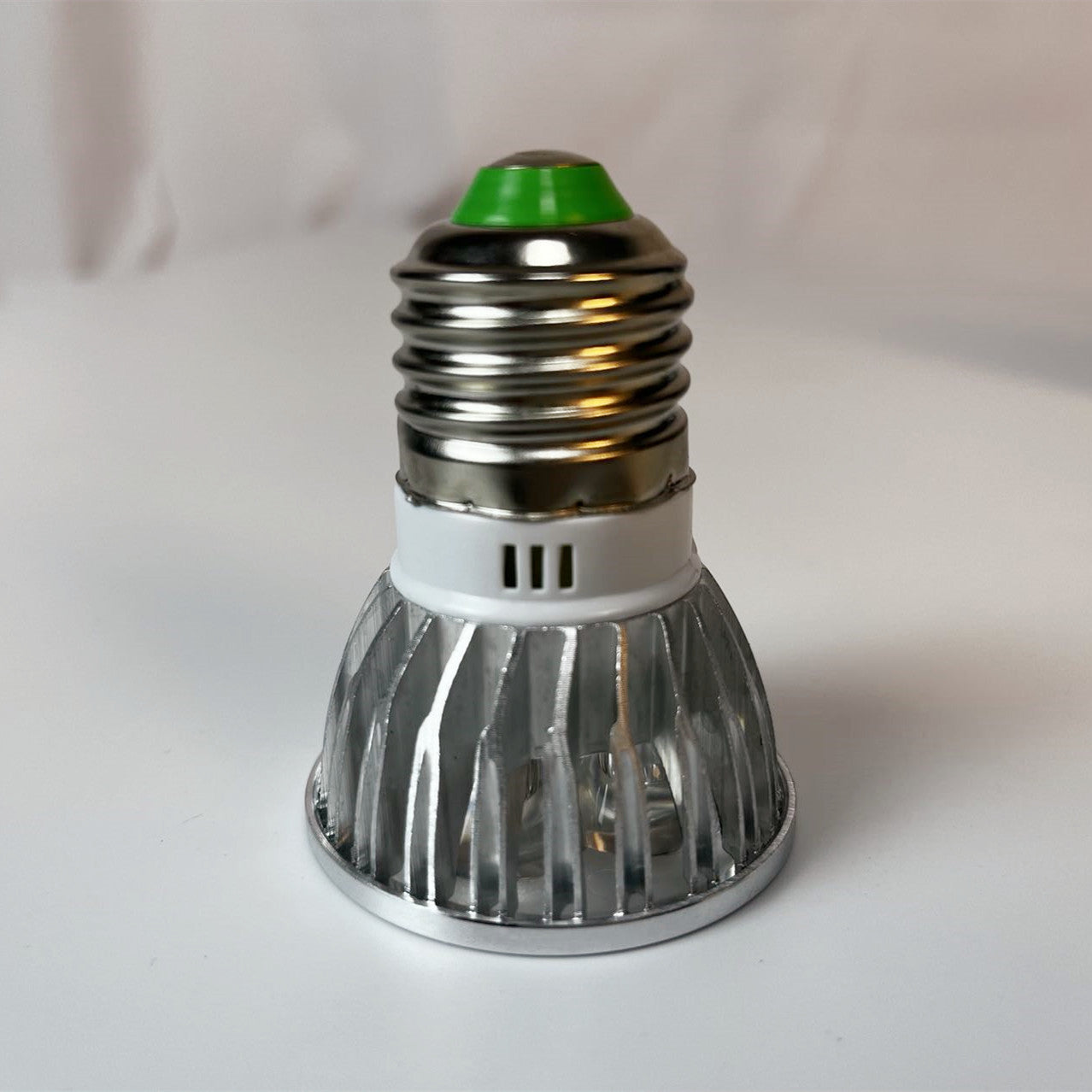 4Pack 3W(3x1W) 120V/220V AC LED Spotlight E27 Screw Base LED Light Bulb Aluminum Housing 30° Beam Angle
