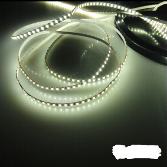 5mm Wide White Background Super Slim DC 12V Dimmable Flexible LED Strips SMD3014-600 120 LEDs/Mtr